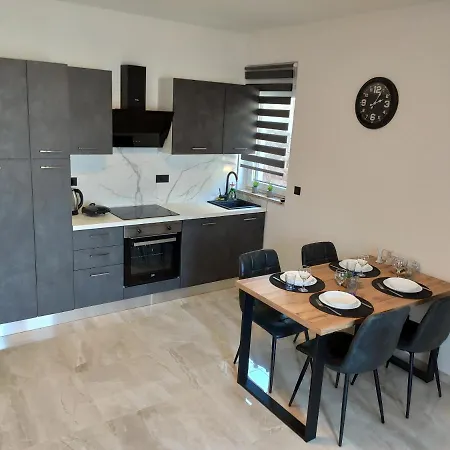 Apartments Pina Kornić Cameră foto